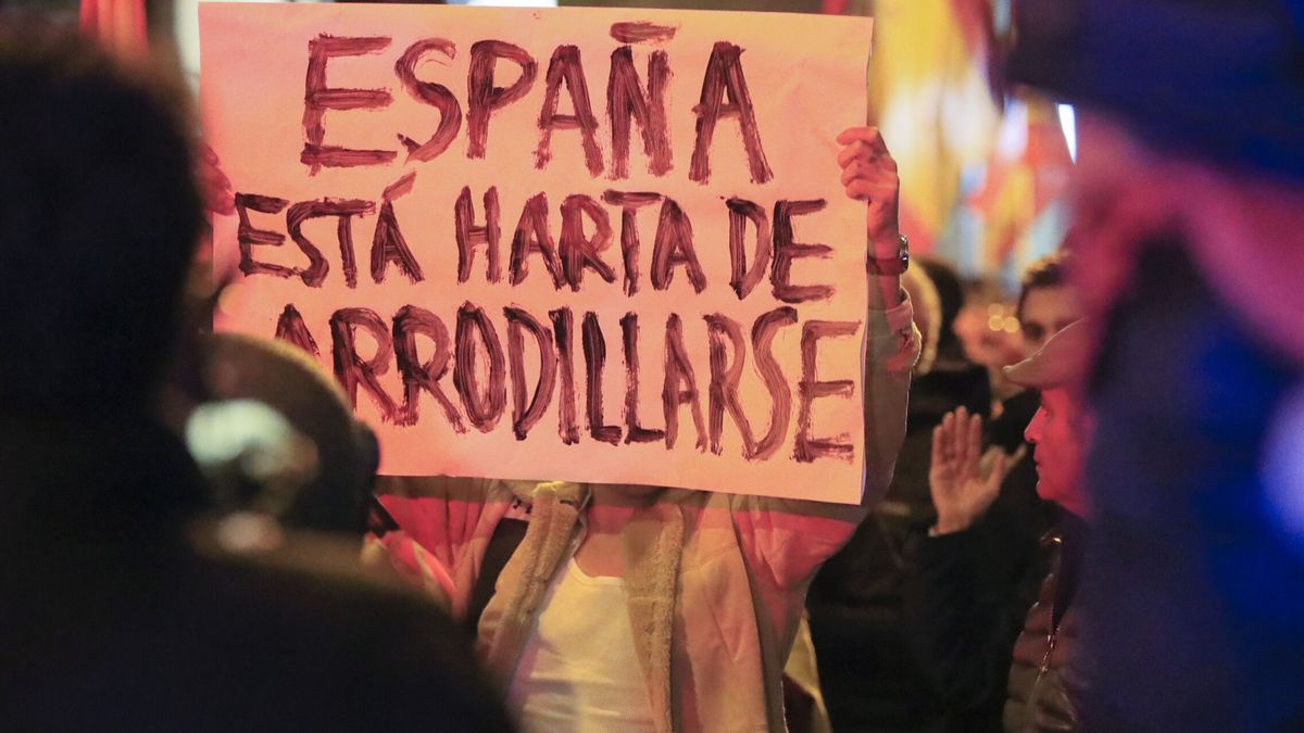 España no se rompe, se enfada