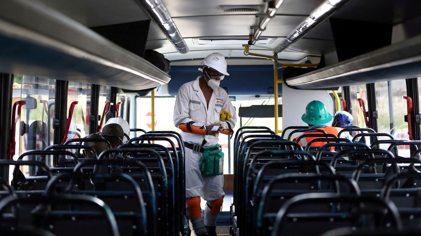 Un autobús en Sudáfrica. (Reuters)
