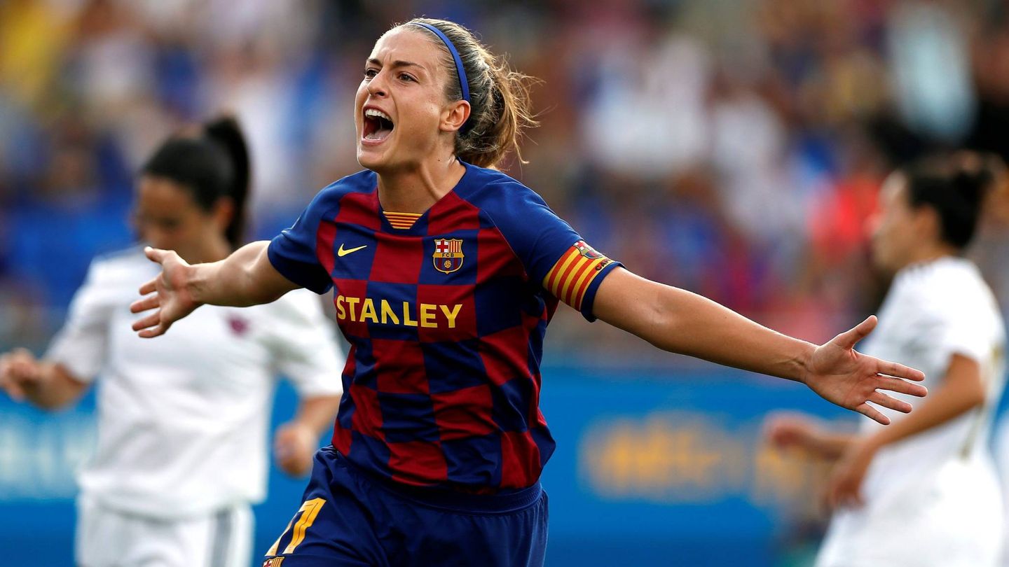 Alexia, tras marcar uno de los 9 goles que el Barça le endosó al CD Tacón. (EFE)