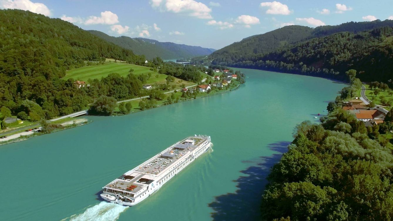 Foto: El Riverside Mozart es el barco más grande y lujoso que surca las melódicas aguas del Danubio. (Cuco Cuervo)