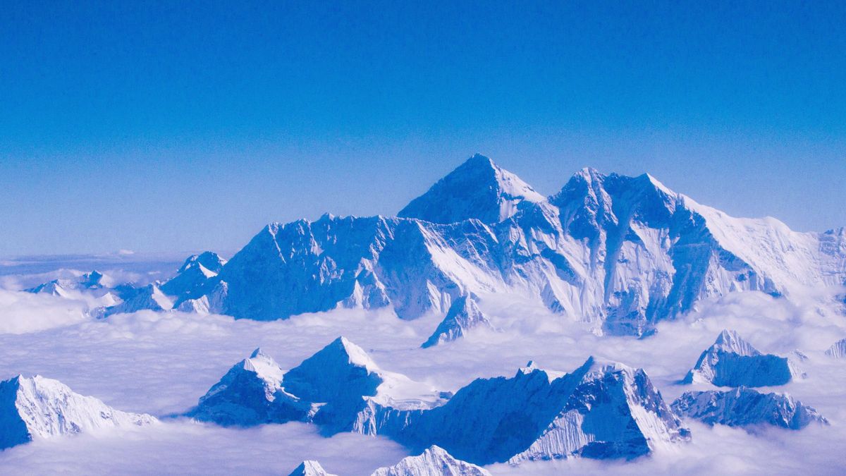 Un alud en el Everest provoca la muerte de doce sherpas