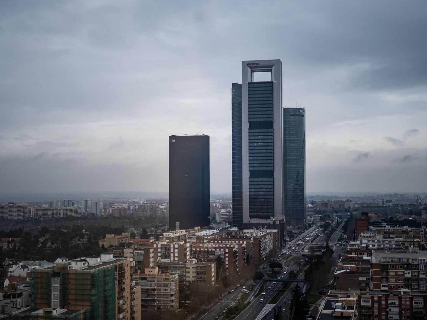 Vista de las Cuatro Torres desde la sede de Gómez-Acebo & Pombo en Madrid. (A. B.)