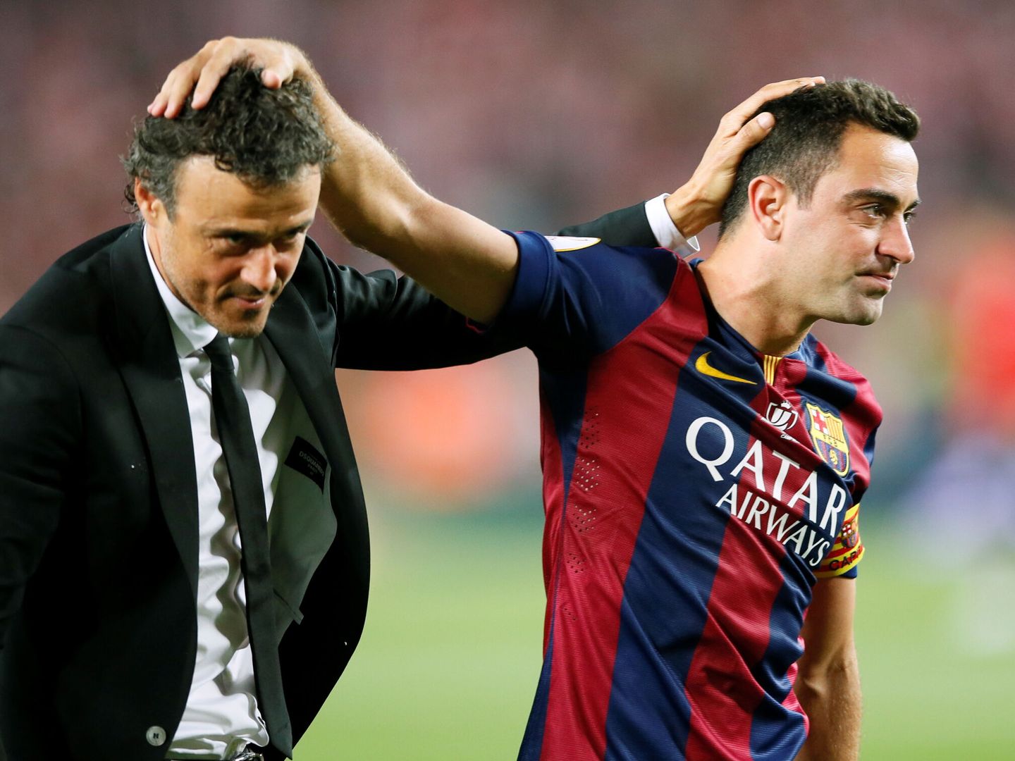 Luis Enrique y Xavi, tras ganar la Copa del Rey con el Barça. (REUTERS / Albert Gea)