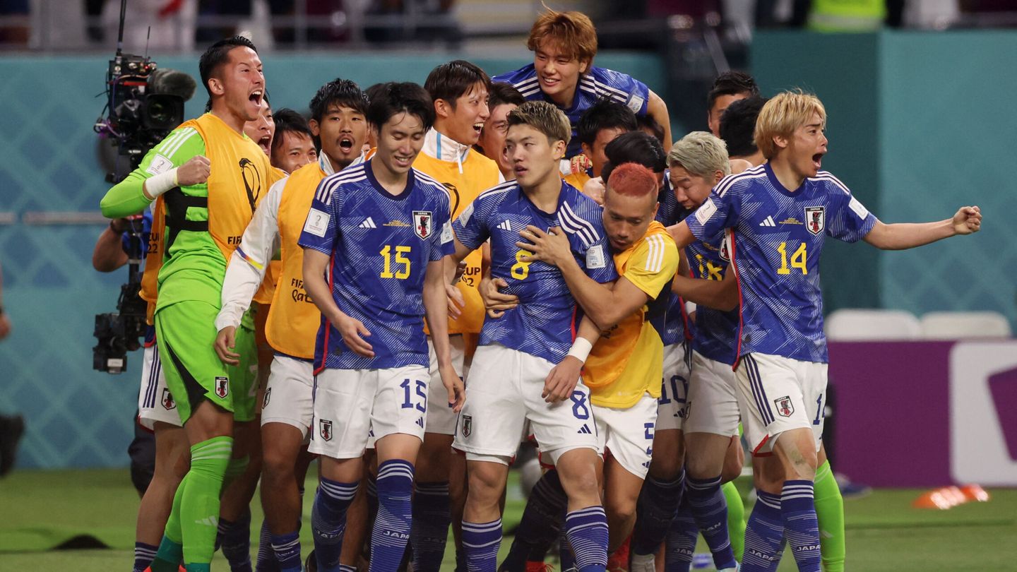 Japón celebra la victoria contra Alemania. (Reuters/Lee Smith)