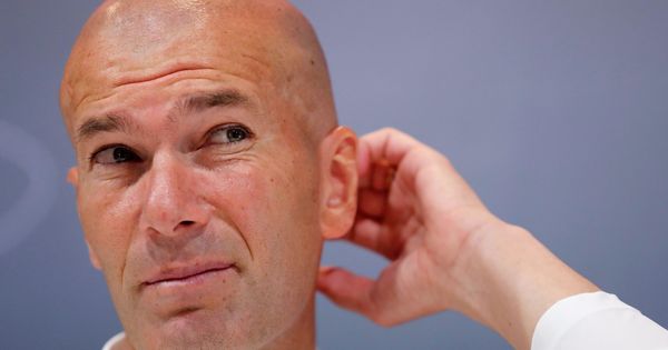 Foto: El entrenador del Real Madrid, Zinédine Zidane, durante una reda de prensa. (Efe)