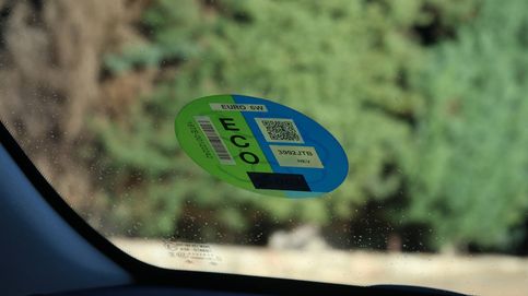 La DGT actualizará las etiquetas medioambientales del coche en 2021