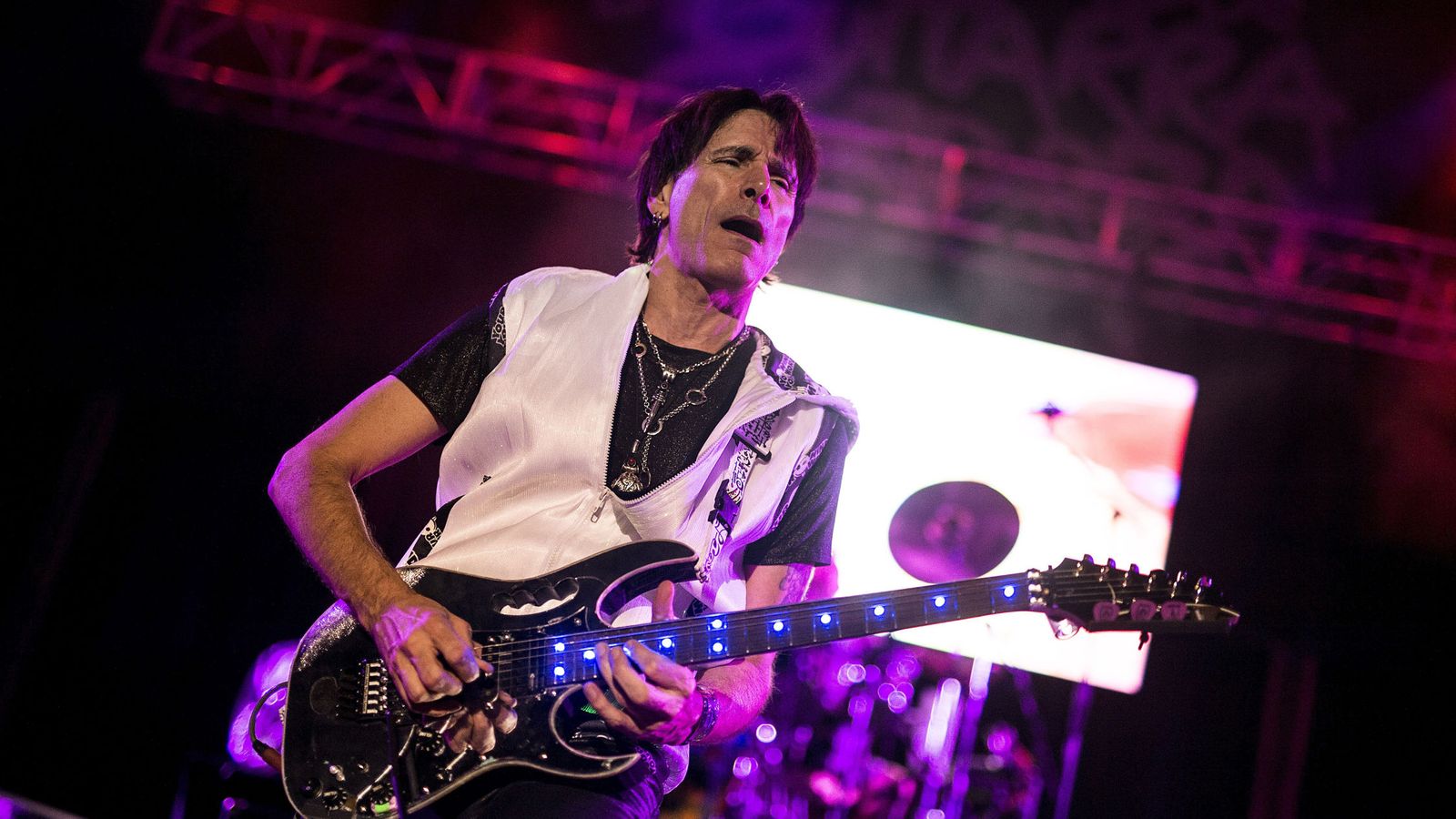 Foto: El guitarrista Steve Vai durante un concierto en España (en este caso en Córdoba).