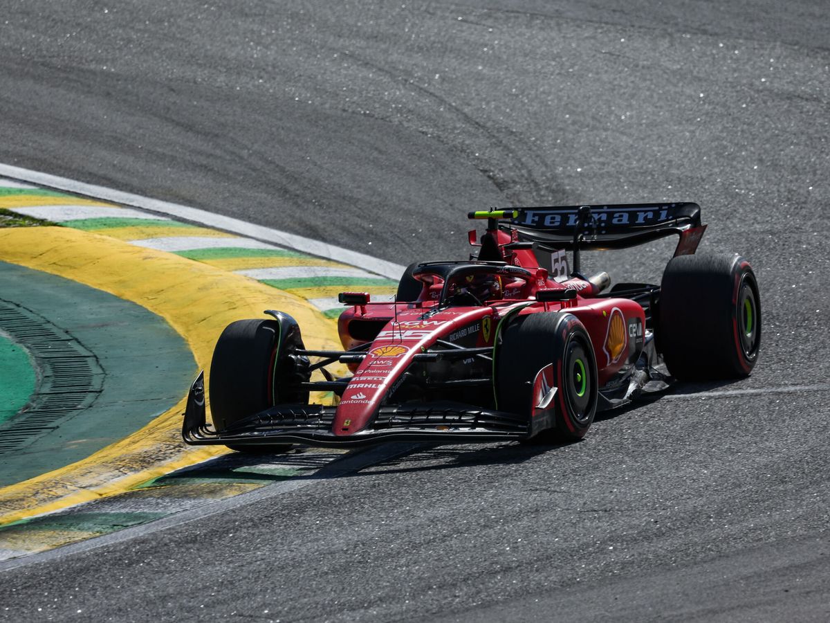 Foto: Carlos Sainz en el Gran Premio de Brasil de 2023.