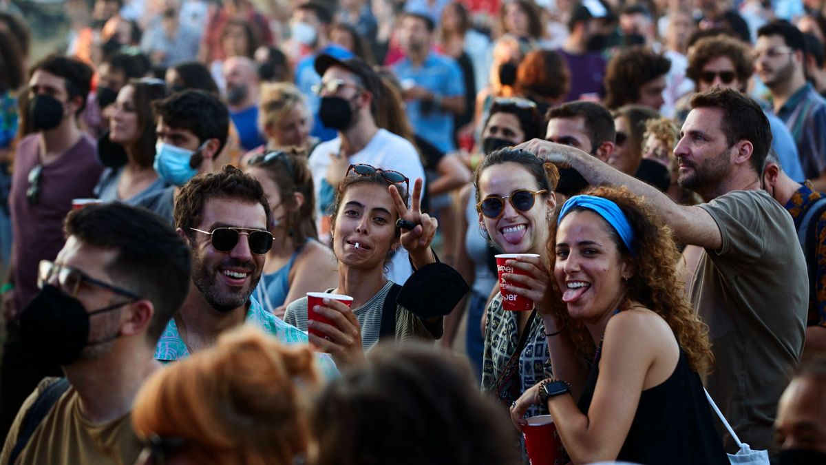 Vuelven los grandes festivales de música sin distancia social 