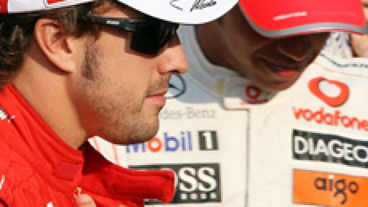 Hamilton compara a Fernando Alonso con Alain Prost y se identifica con Senna