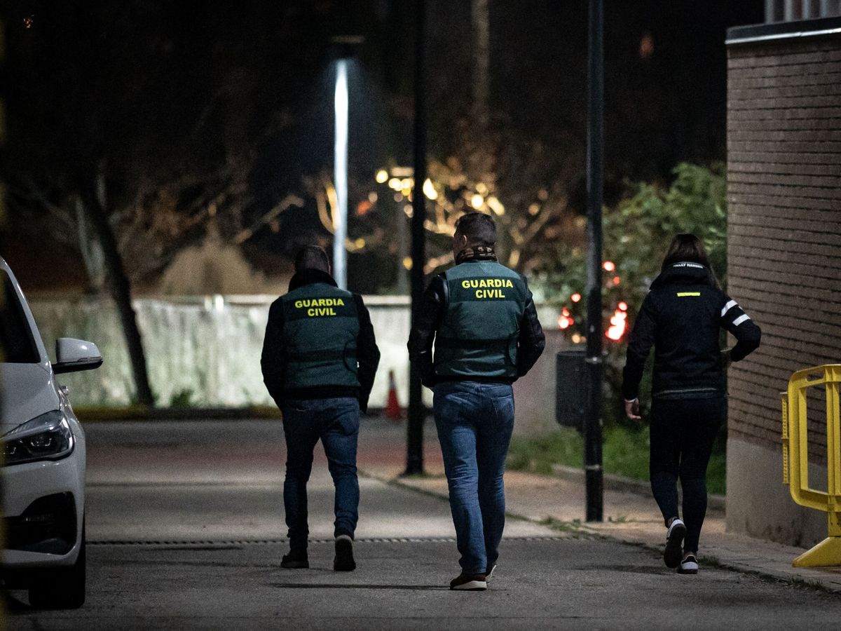 Foto: Tres agentes de la Guardia Civil. (Europa Press/Archivo/Diego Radamés)
