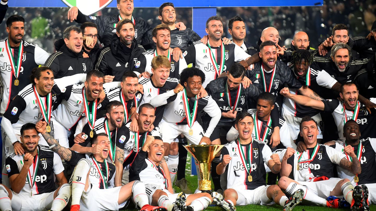 Los jugadores de la Juventus, celebrando uno de los títulos que han ganado esta temporada (Reuters) 