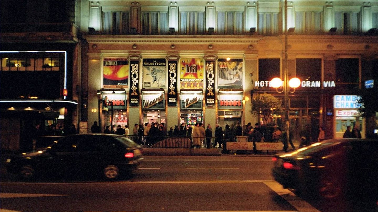 La tienda Madrid Rock de Gran Vía en 1997. (Francisco Huertas Hernández)