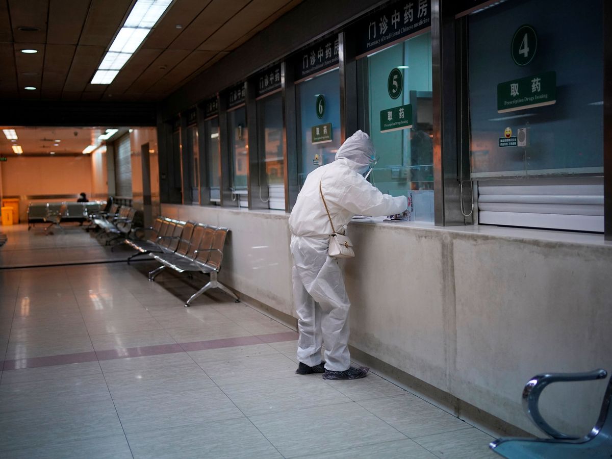 Foto: Los pasillos del hospital se convirtieron en el hogar de Xiaobao durante tres meses (Reuters/Aly Song)