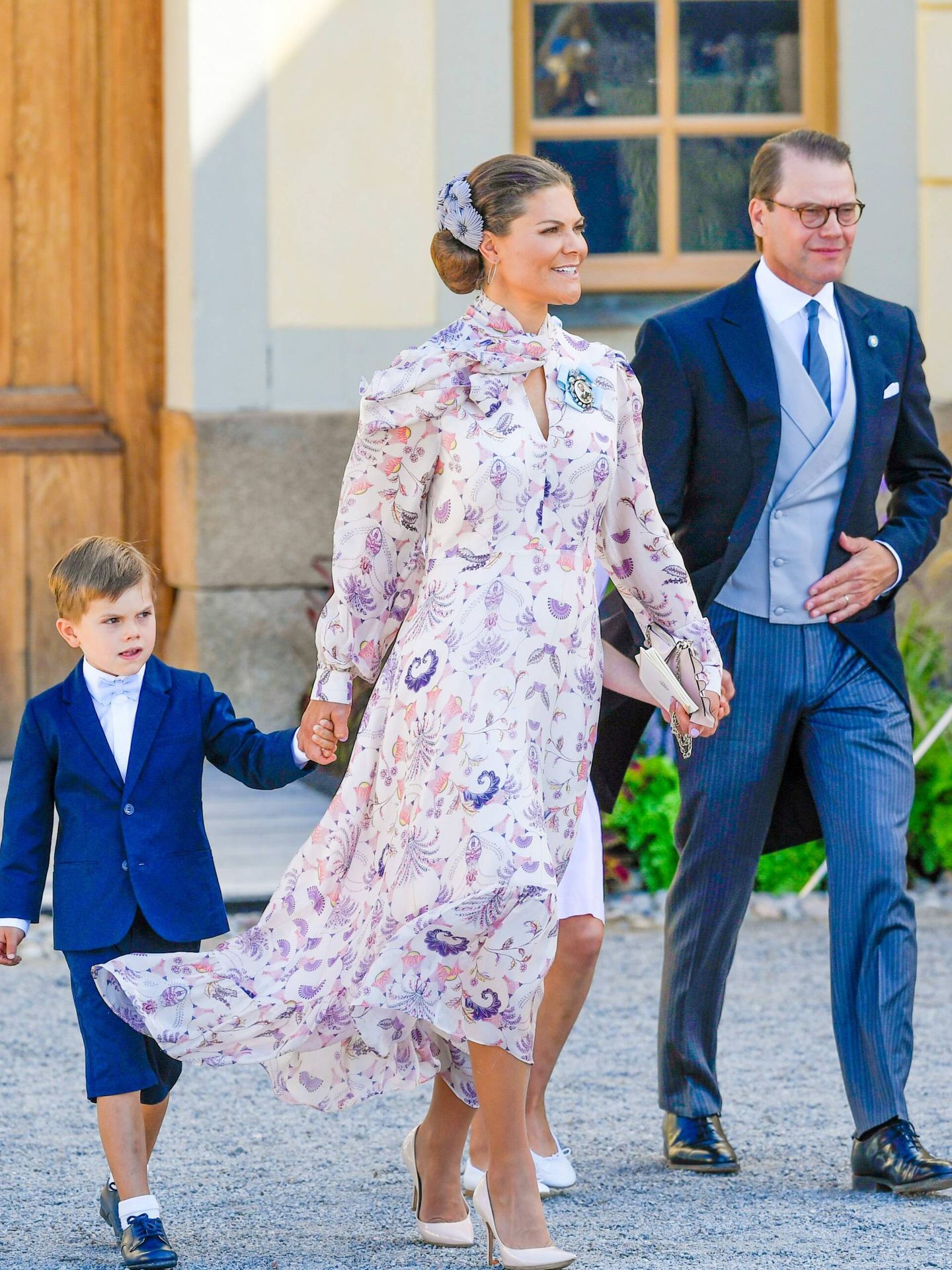 Victoria y Daniel de Suecia junto a sus hijos, Oscar y Estelle.(CP)