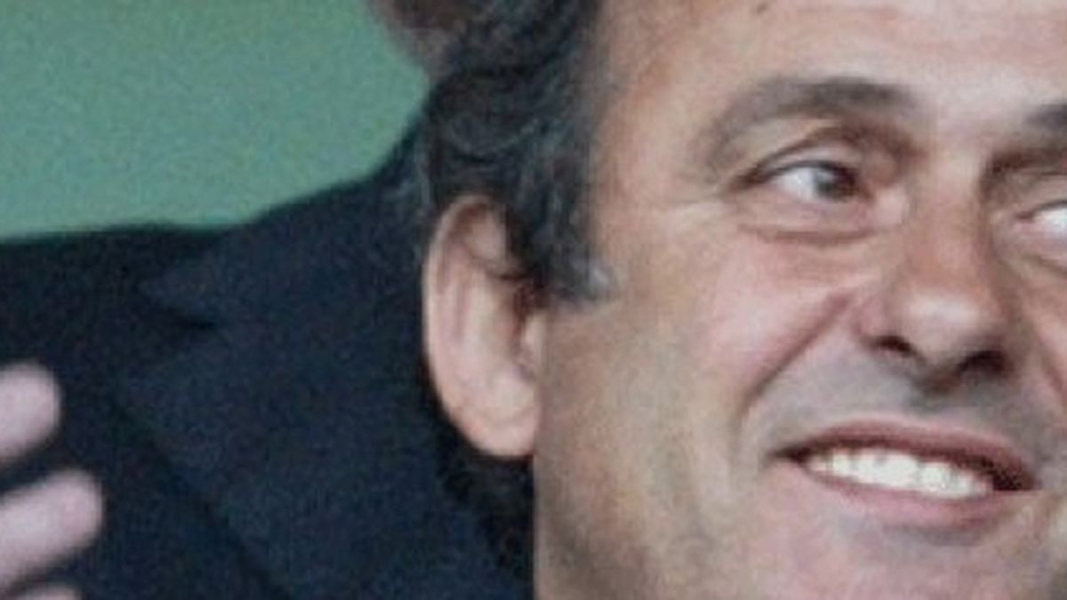 Platini, presidente de la UEFA, pide a los clubes que retiren las demandas de los tribunales ordinarios
