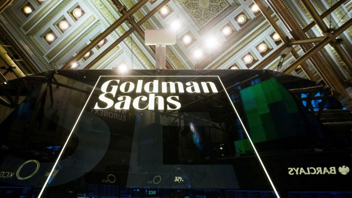 Empleados de Goldman Sachs piden trabajar 80 horas semanales en lugar de 120
