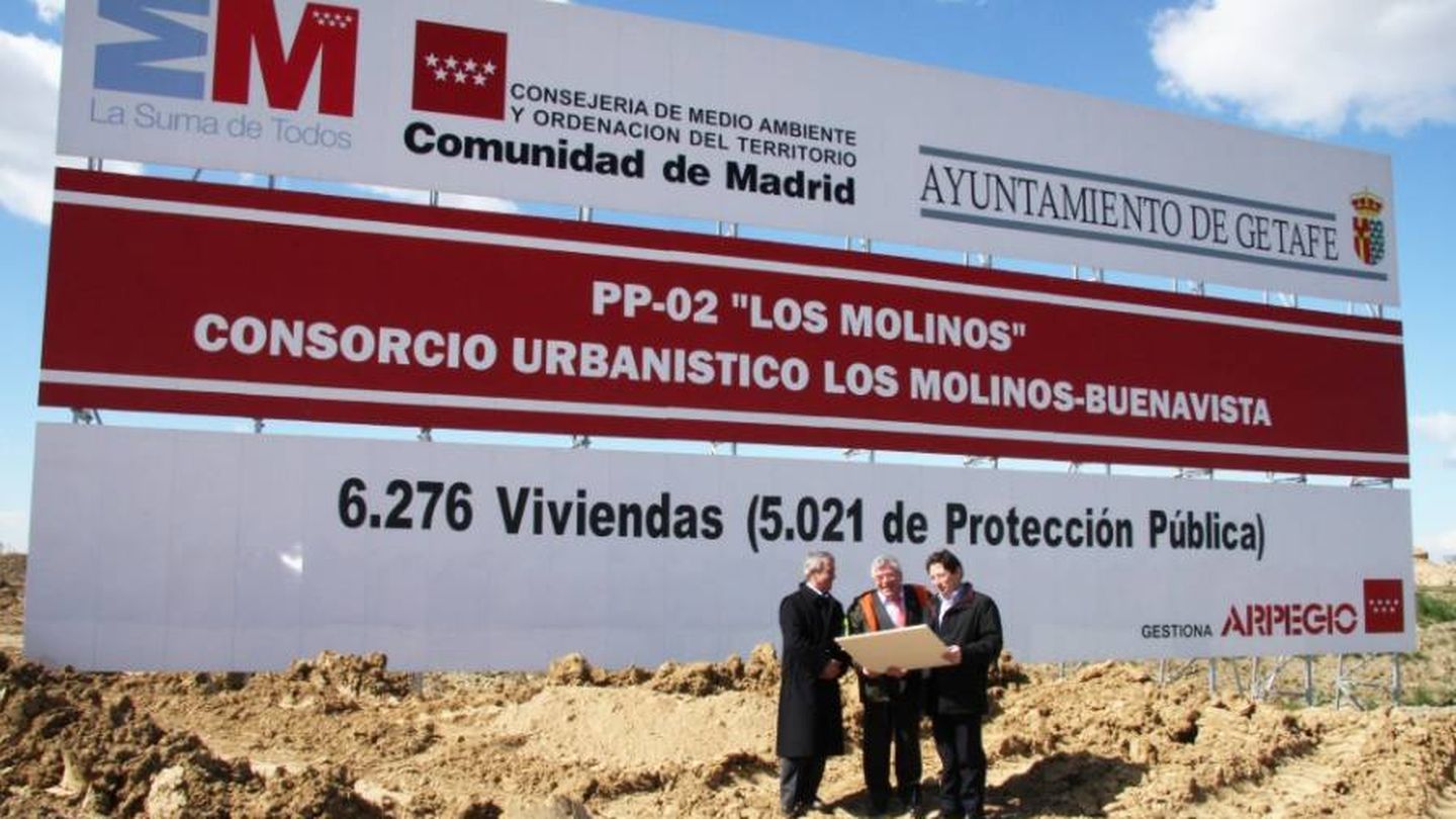 Presentación de obras de urbanización en el consorcio de Los Molinos-Buenavista, en 2008.