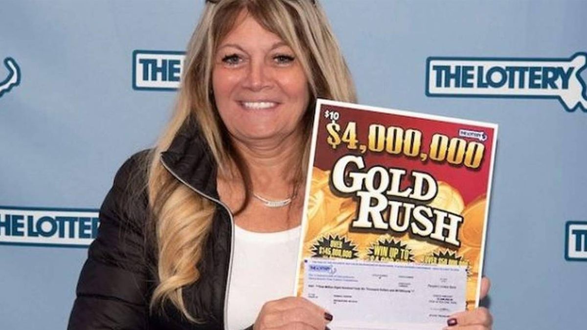 Engaña a un inmigrante para robarle un billete de lotería premiado con 4 millones