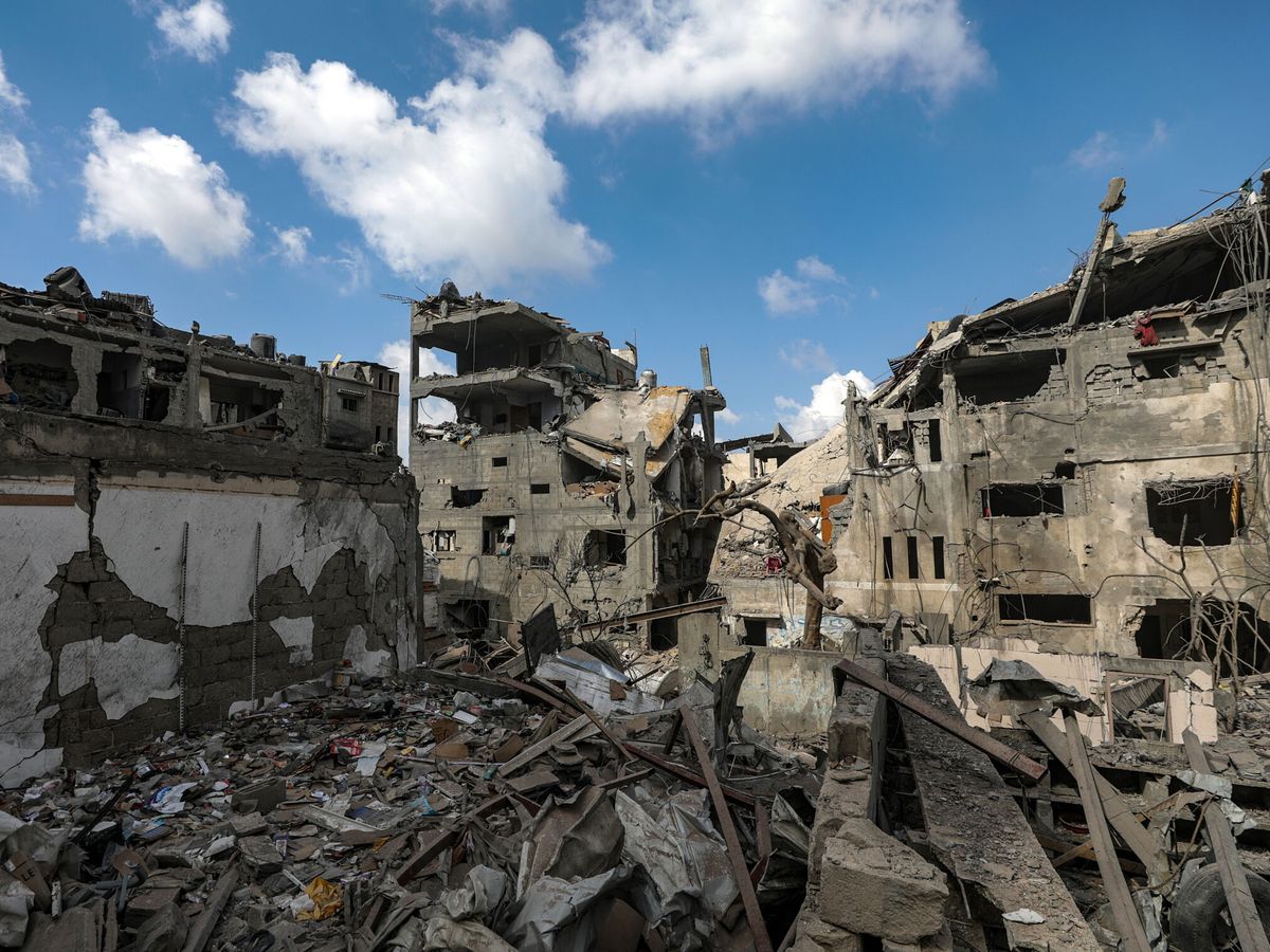 Foto: Daños en Gaza provocados por los bombardeos israelíes. (EFE/EPA/Mohammed Saber) 