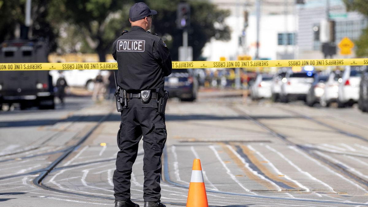 La policía confirma nueve muertos en un tiroteo en California