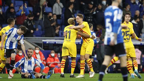 El señalado Luuk de Jong rescata al Barça en el último minuto para sumar un punto (2-2)