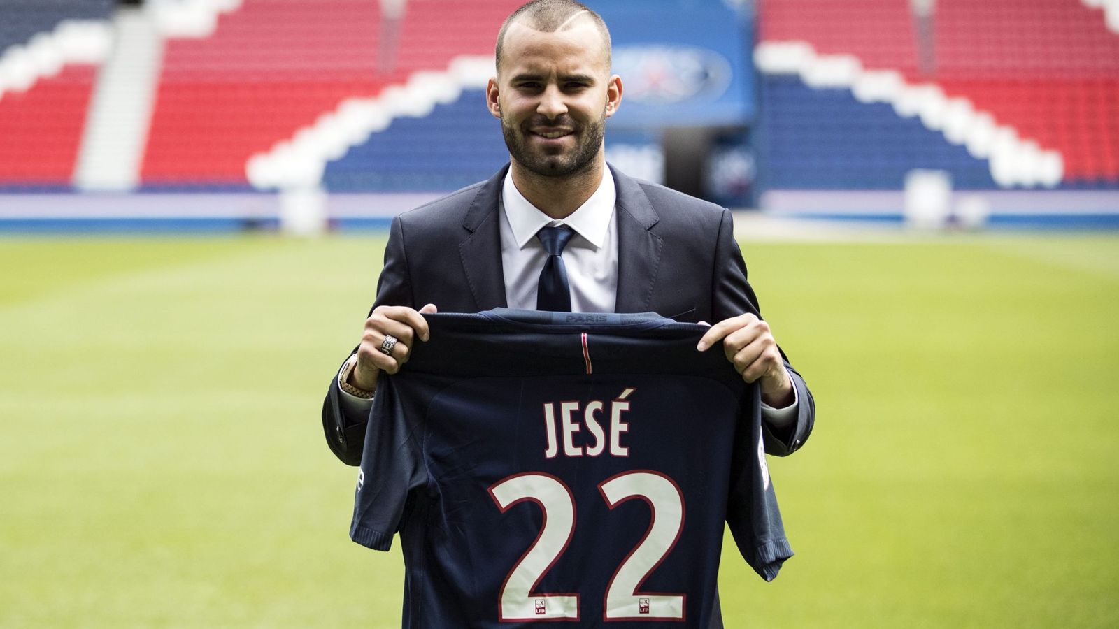 Foto: Jesé se marcha del club de su vida para jugar en París (Étienne Laurent/EFE).