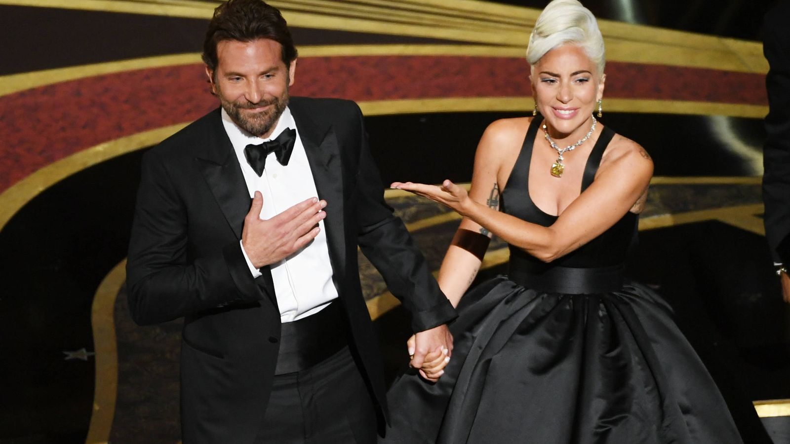 Foto: Cooper y Gaga en los pasados Oscar. (Getty)