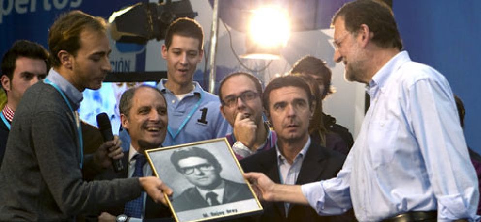 Foto: Rajoy lidera la lucha contra las prebendas de los políticos en busca de nuevos votos