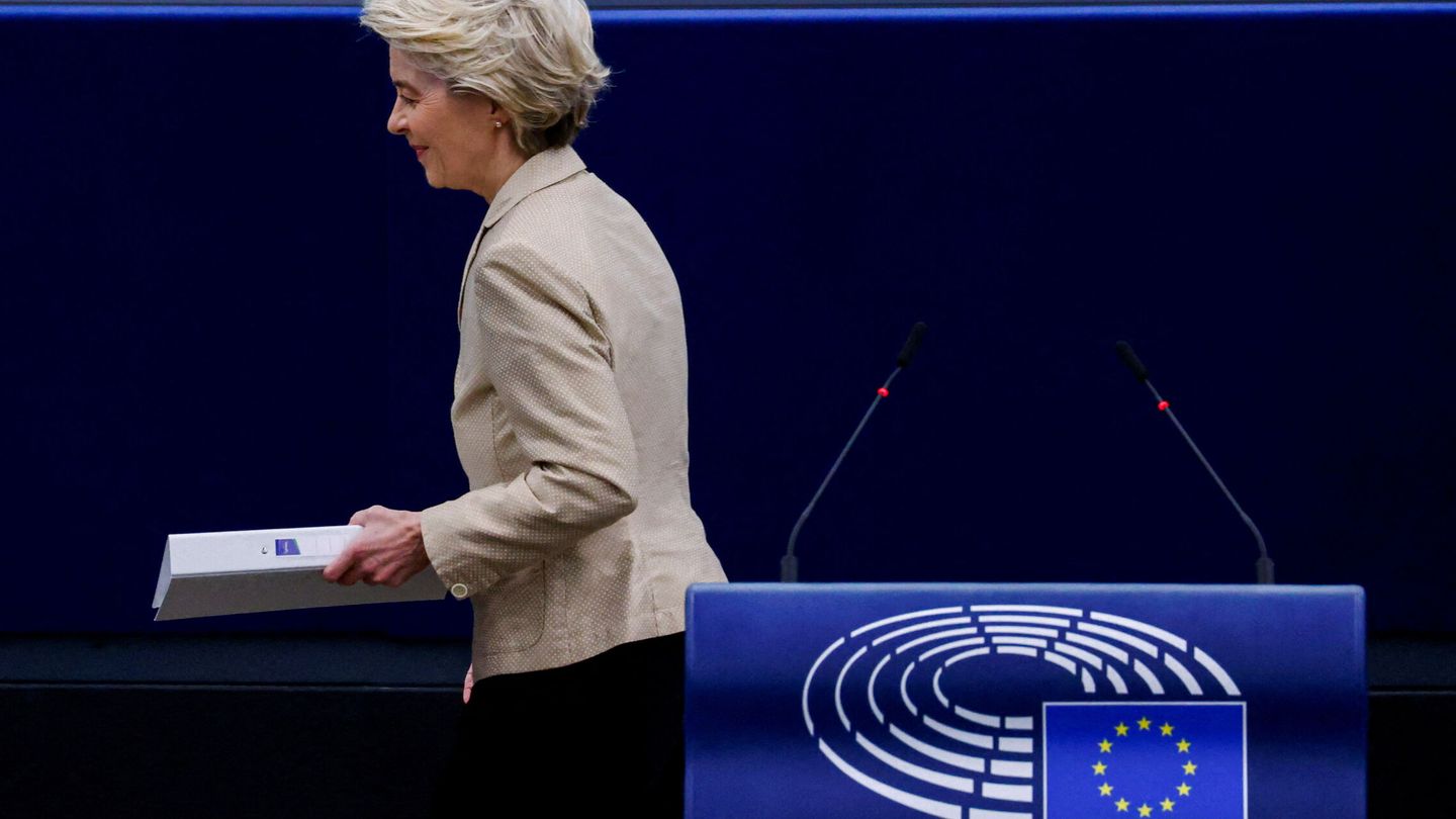 Ursula Von der Leyen al concluir un discurso en la Comisión Europea. (Reuters)