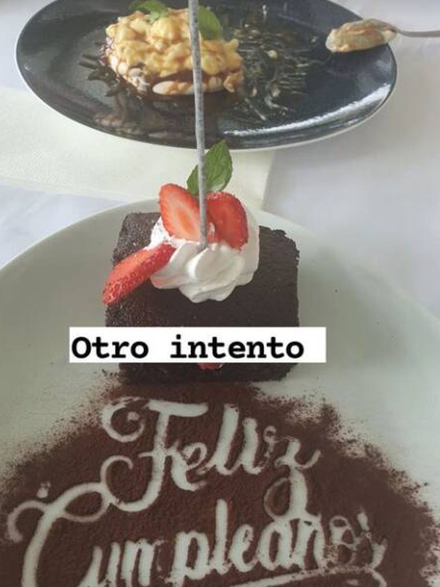 La tarta de cumple de Maxi. (Instagram @maxi_iglesias)