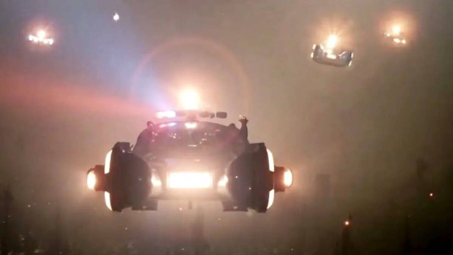 Spinners, los vehículos de policía voladores de Blade Runner.