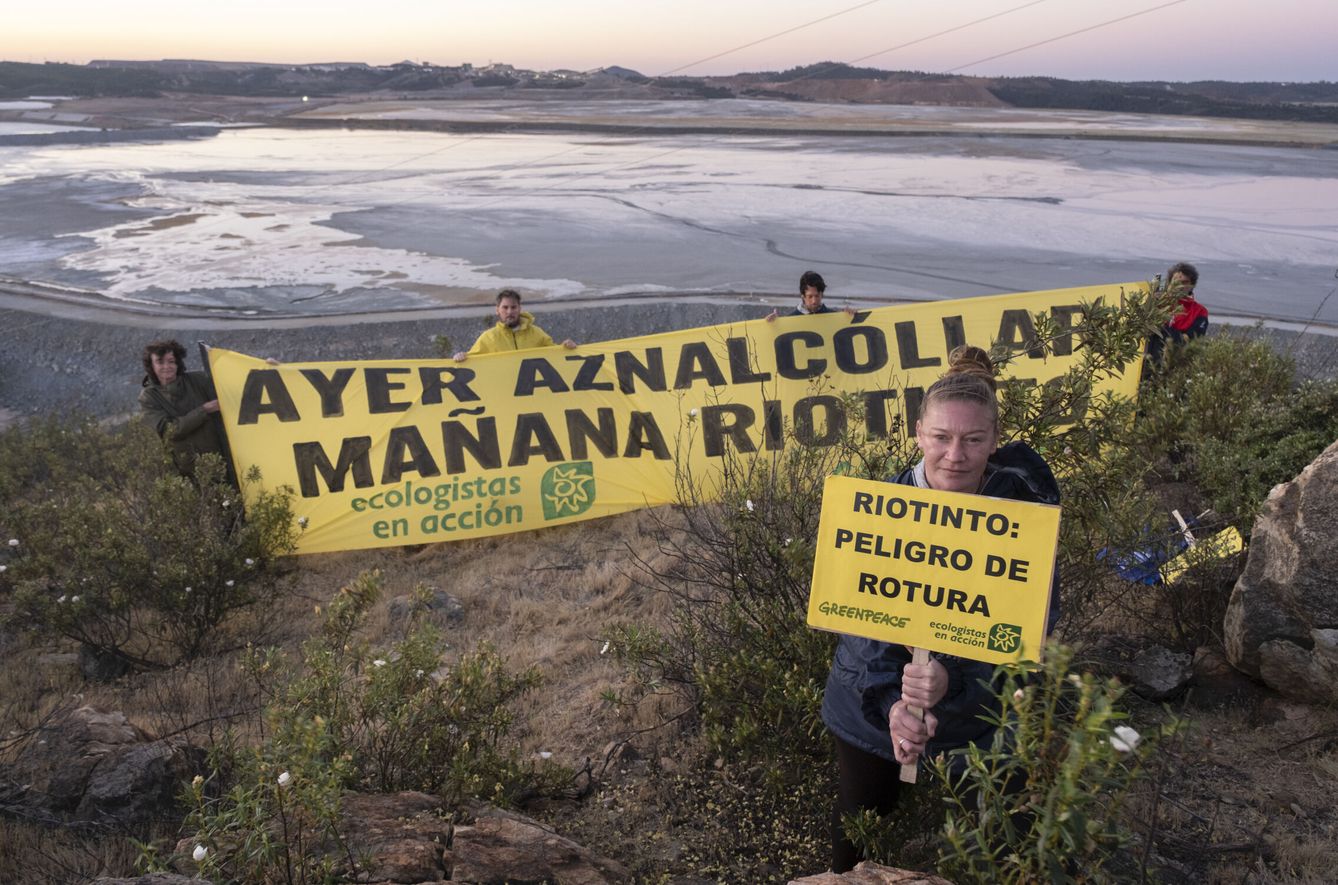 Protesta ecologista en Riotinto (EFE/Pedro Armestre)