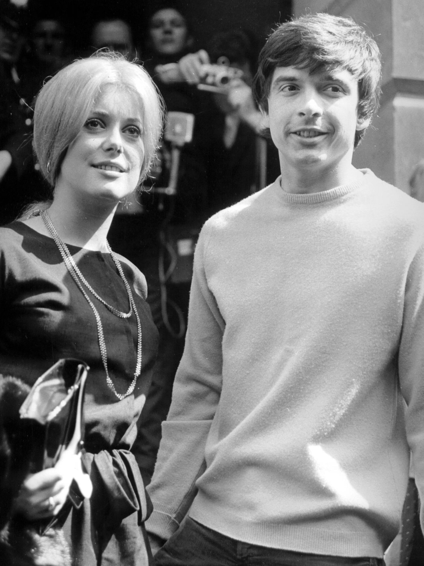 Catherine Deneuve y su marido, David Bailey en 1965. (Gtres)