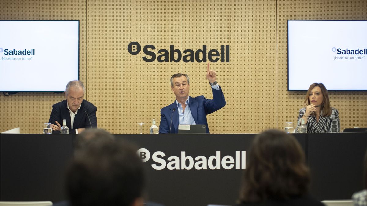 Banco Sabadell: "No hay absolutamente nada sobre la mesa con Unicaja"