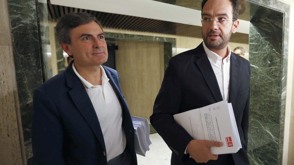 El PSOE propone subir el IRPF y que las empresas tributen como mínimo al 15%