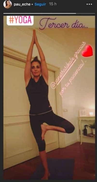 Paula, en medio de una clase de yoga. (Instagram)