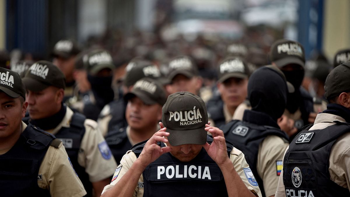 Secuestran a la hija del exalcalde de Quito en una emboscada a su coche