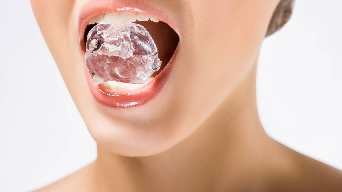 De masticar hielo a lápices: por qué mordemos cosas que no son alimentos