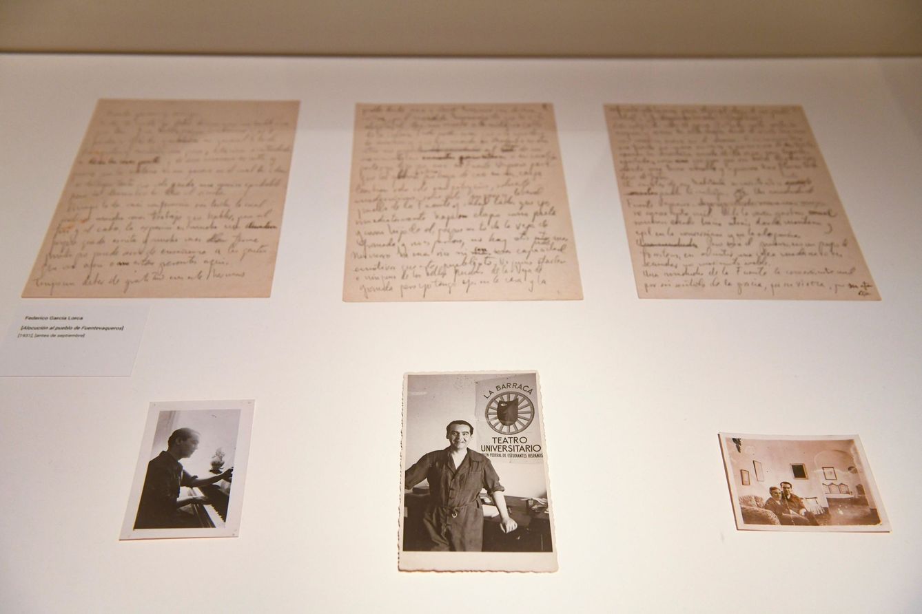 Cartas y fotos de García Lorca. (EFE)