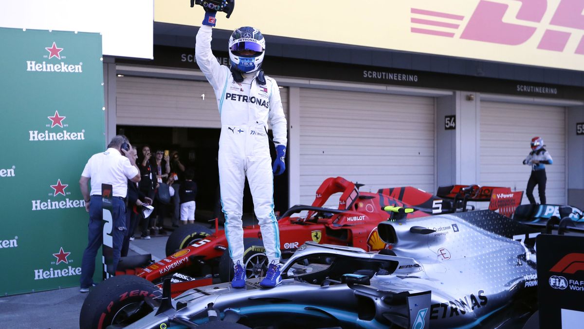 Bottas y una pifia de Ferrari dan el mundial a Mercedes en Japón con Carlos Sainz 5º