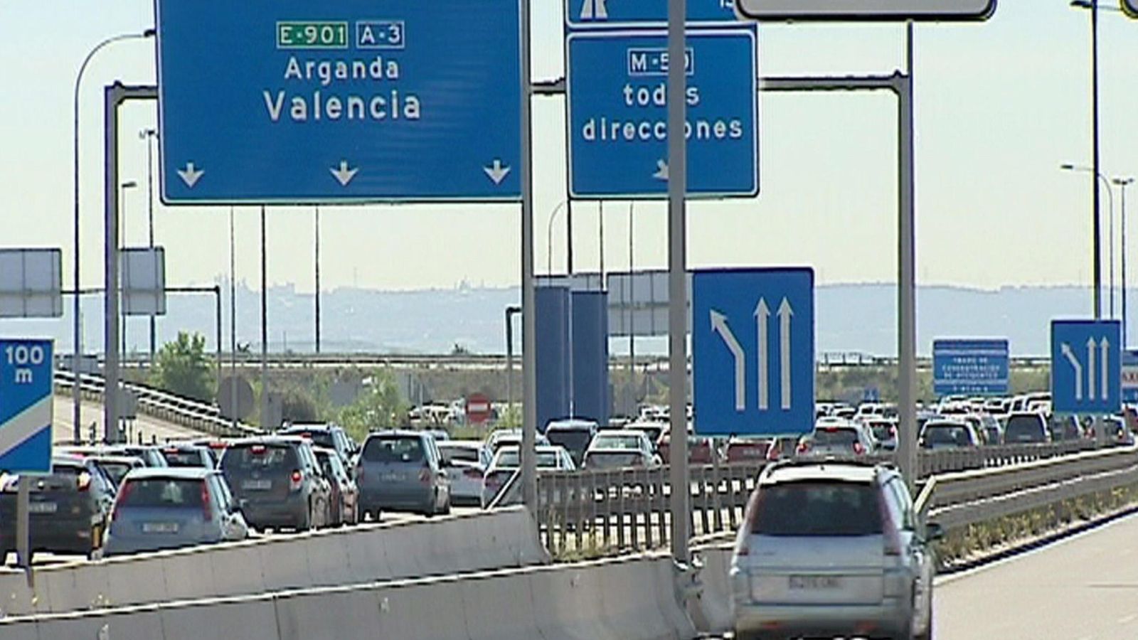 Foto: Imagen de archivo la salida de Madrid hacia Valencia. (EFE)