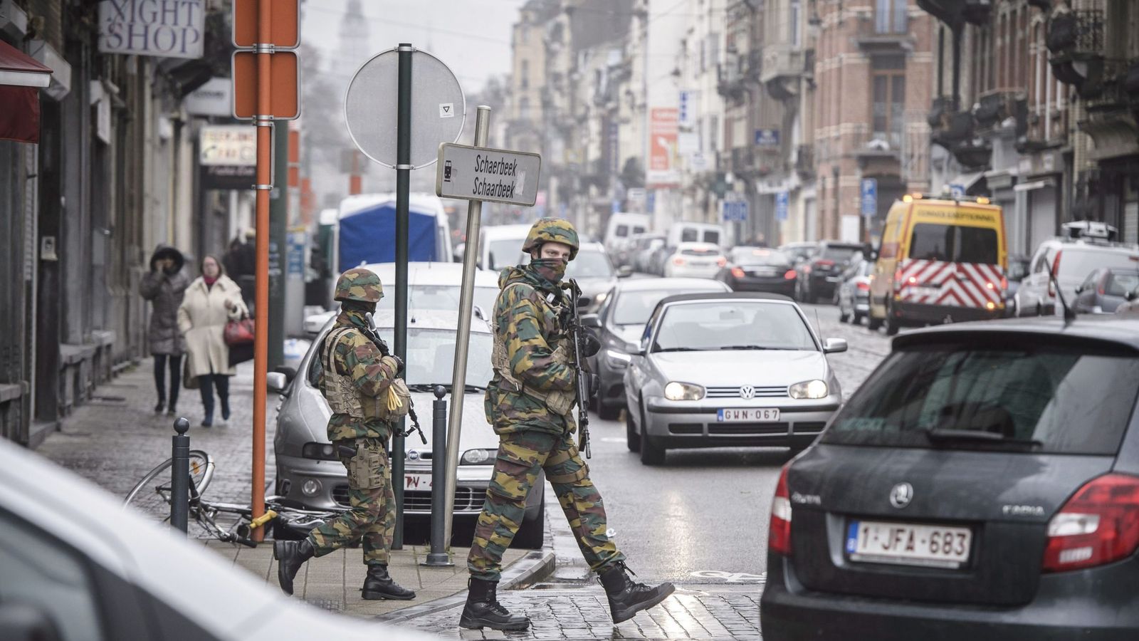 Foto: Cuerpos militares desplegados por Bruselas. 