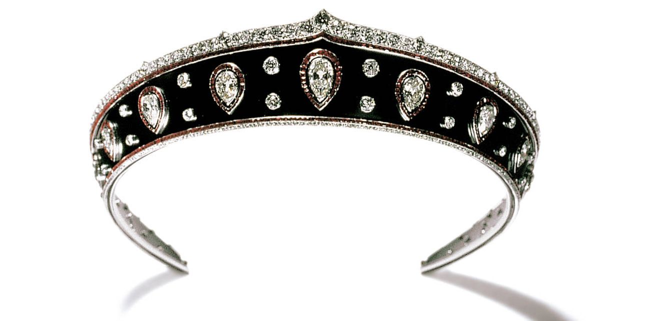 Diadema rematada en diamante, otro ejemplo de exquisitez 'made in' Cartier.