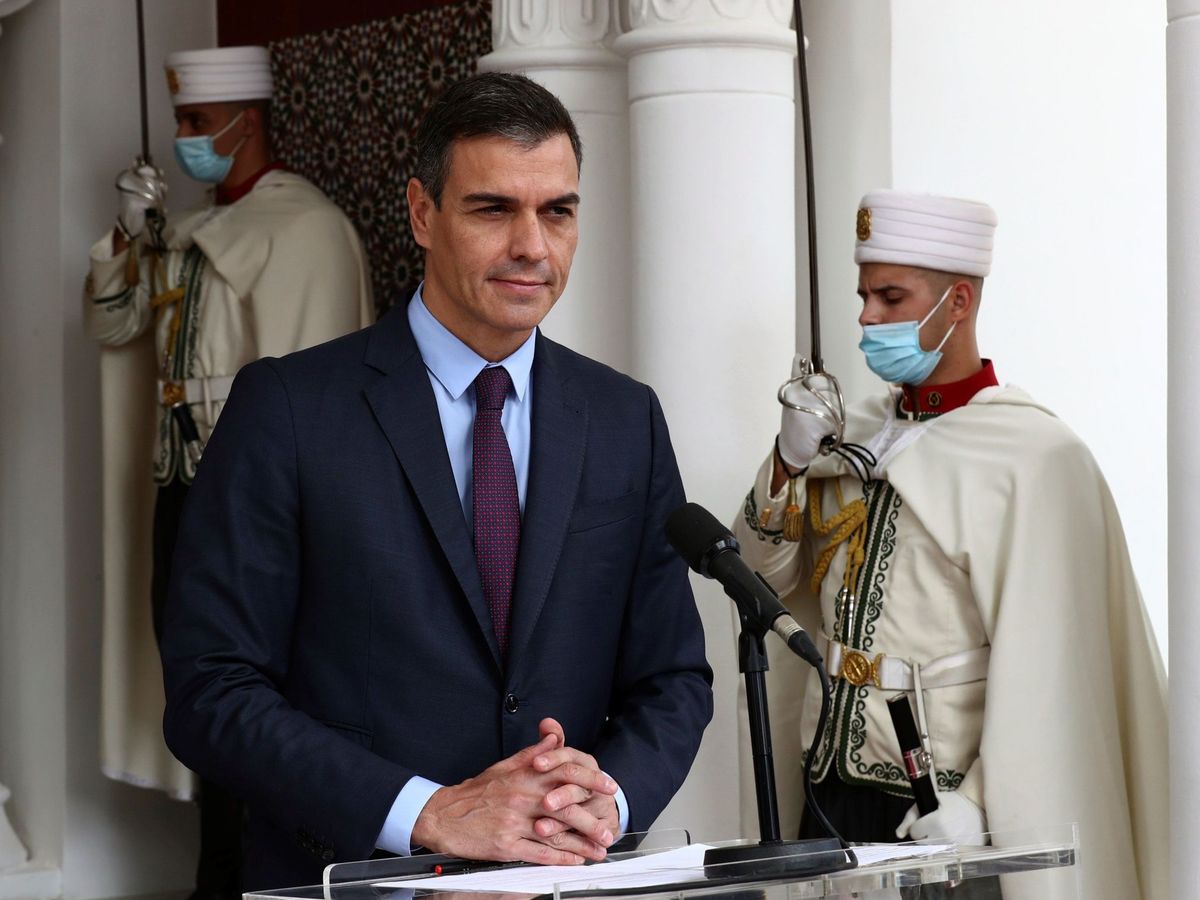 Foto: Sánchez, en su última visita a Argelia, en 2020. (EFE/Fernando Calvo)