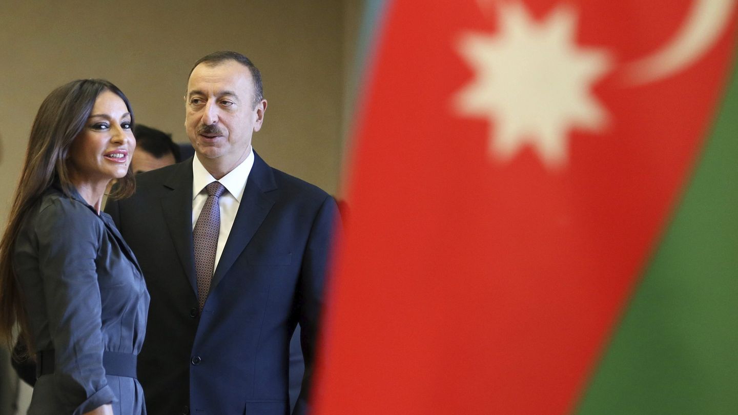 El Presidente Ilham Aliyev y su esposa Mehriban (Reuters)