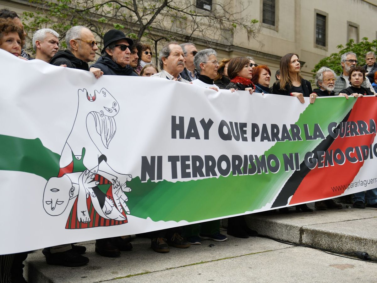 Foto: Manifestación frente al Reina Sofía a favor de Palestina. (EP)