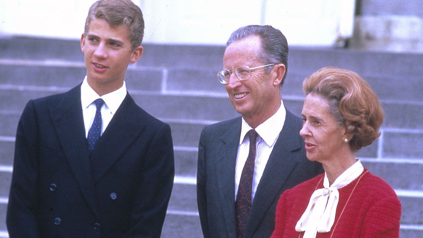 Balduino y Fabiola, junto al entonces Príncipe Felipe en una de sus visitas a España (Gtres)