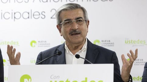 La onda expansiva de la dimisión de Díaz llega a Canarias y deja a un expresidente en el alambre