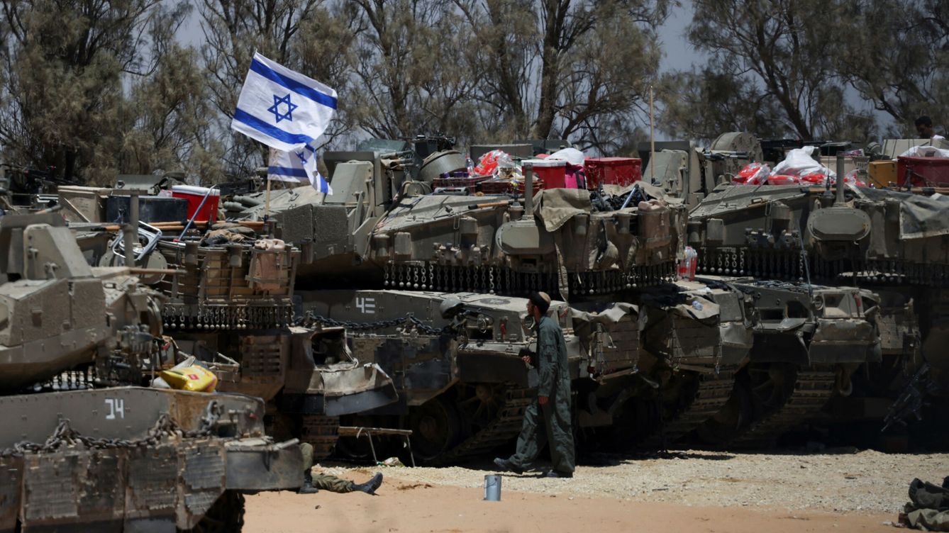 Foto: Soldados de Israel en la Franja de Gaza. (Reuters/Ronen Zvulun)
